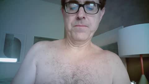 Snapshot of mikewulds chatting on 4, 12, 2025 Mike online show from 4, 12, 2025