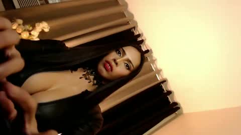 Mistress MikeyAlawi online show from 17, 2, 2025