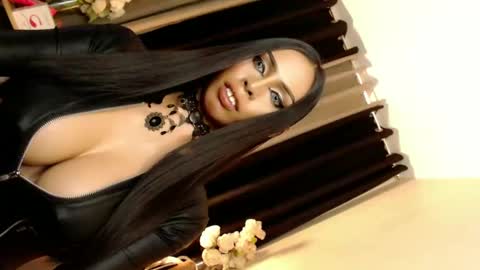 Mistress MikeyAlawi online show from 28, 2, 2025