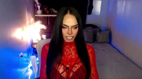 Mistress MikeyAlawi online show from 3, 5, 2026