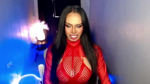 Mistress MikeyAlawi online show from 4, 5, 2026