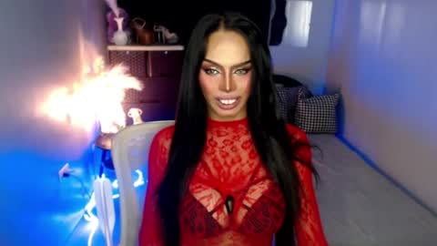 Mistress MikeyAlawi online show from 1, 7, 2026