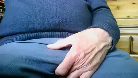 mikeybed online show from 10, 4, 2026