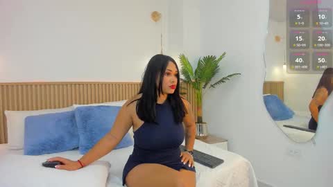 Snapshot of mikeyla_stone chatting on 9, 9, 2025 mika online show from 9, 9, 2025