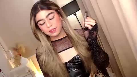 Theresa Luna online show from 21, 10, 2025