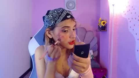 Snapshot of mikka_ela chatting on 17, 10, 2025 Mikka 3 online show from 17, 10, 2025
