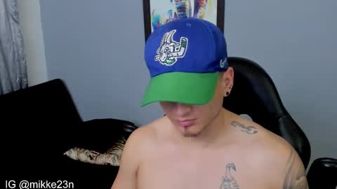 Snapshot of mikke_love chatting on 19, 1, 2025 MIKKE online show from 19, 1, 2025