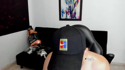 Snapshot of mikke_love chatting on 18, 9, 2025 MIKKE online show from 18, 9, 2025