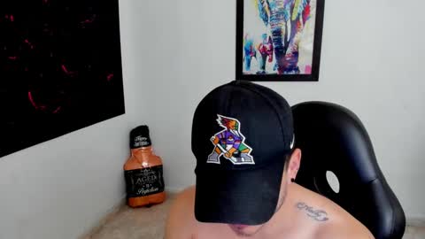 Snapshot of mikke_love chatting on 6, 10, 2025 MIKKE online show from 6, 10, 2025