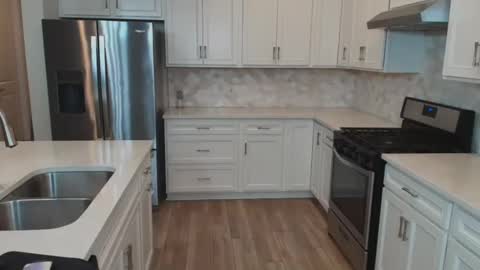 Mikaylah online show from 1, 3, 2025