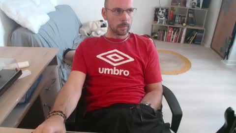 Snapshot of mikmik91 chatting on 10, 10, 2025 mikmik91 online show from 10, 10, 2025