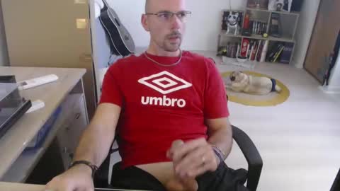 Snapshot of mikmik91 chatting on 14, 10, 2025 mikmik91 online show from 14, 10, 2025