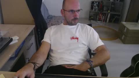 Snapshot of mikmik91 chatting on 20, 10, 2025 mikmik91 online show from 20, 10, 2025