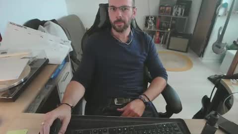 Snapshot of mikmik91 chatting on 10, 6, 2026 mikmik91 online show from 10, 6, 2026