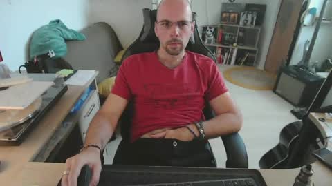 Snapshot of mikmik91 chatting on 16, 7, 2026 mikmik91 online show from 16, 7, 2026