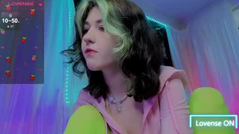 Snapshot of miko_meow chatting on 21, 5, 2026 Miko online show from 21, 5, 2026