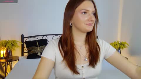 Snapshot of mikorush chatting on 15, 10, 2025 Miko online show from 15, 10, 2025