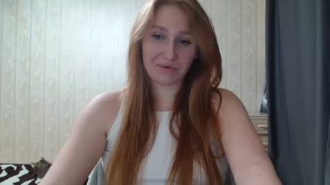 Snapshot of miku_sanders2 chatting on 2, 2, 2025 miku_sanders2 online show from 2, 2, 2025