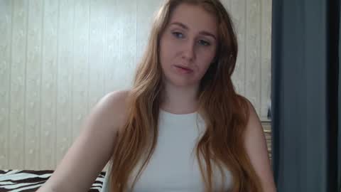 Snapshot of miku_sanders2 chatting on 11, 2, 2025 miku_sanders2 online show from 11, 2, 2025