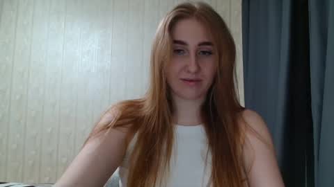 Snapshot of miku_sanders2 chatting on 1, 3, 2025 miku_sanders2 online show from 1, 3, 2025