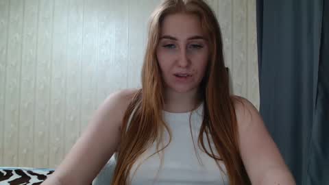 Snapshot of miku_sanders2 chatting on 4, 3, 2025 miku_sanders2 online show from 4, 3, 2025