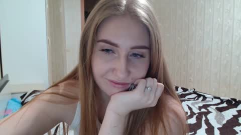 Snapshot of miku_sanders2 chatting on 8, 3, 2025 miku_sanders2 online show from 8, 3, 2025