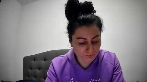 Mikyloveu online show from 27, 2, 2026