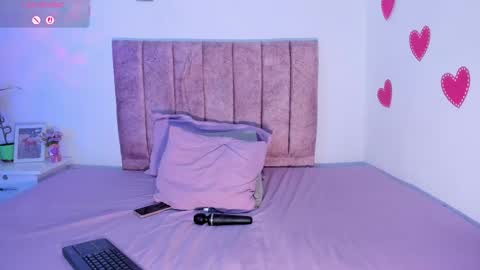 Snapshot of mila_1wood chatting on 29, 9, 2025 mila_1wood online show from 29, 9, 2025