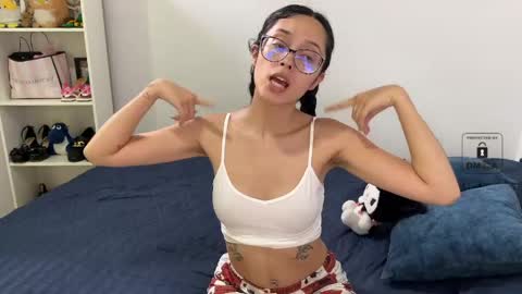 Mila and albert online show from 22, 4, 2026