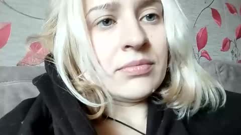 Mila 420 online show from 13, 9, 2025