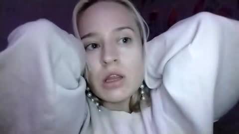 Mila 420 online show from 2, 10, 2025