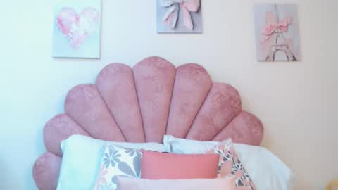 mila_adamss online show from 6, 5, 2026