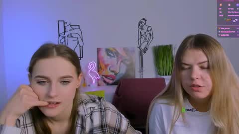 mila_glow online show from 22, 9, 2025