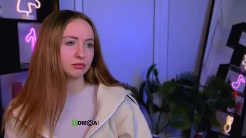 mila_glow online show from 28, 9, 2025