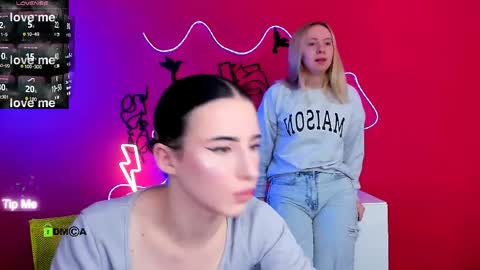 mila_glow online show from 13, 5, 2026