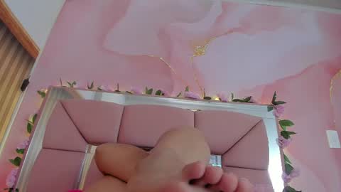 mila_grace_ online show from 23, 6, 2026