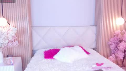 mila_hank online show from 13, 3, 2026