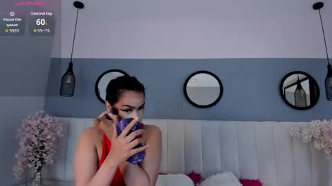 mila_hank online show from 5, 5, 2026