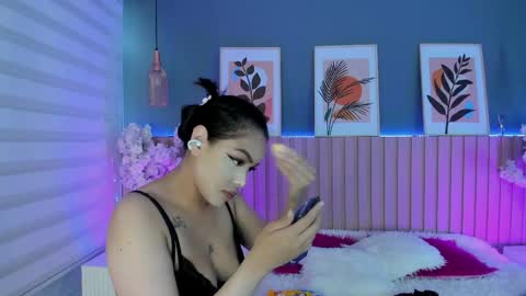 mila_hank online show from 6, 5, 2026