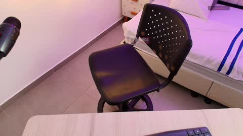 Milena  online show from 23, 12, 2024