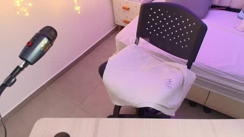 Milena  online show from 27, 12, 2024