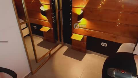 Milena  online show from 30, 9, 2025