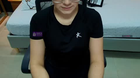 Milena  online show from 29, 4, 2026