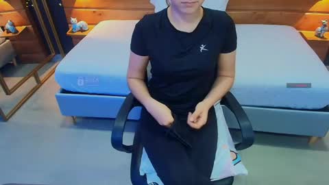 Milena  online show from 6, 5, 2026