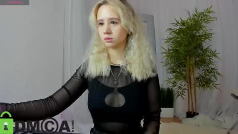 mila_kinor online show from 27, 9, 2025