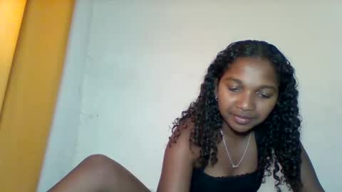 mila_lunah online show from 13, 4, 2026