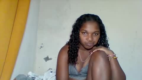 mila_lunah online show from 7, 5, 2026