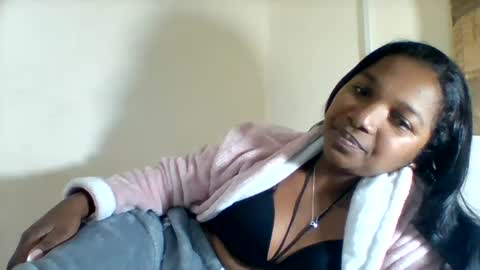 mila_lunah online show from 23, 6, 2026