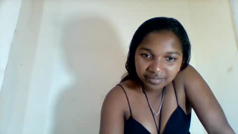 mila_lunah online show from 24, 6, 2026