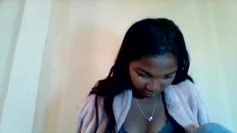 mila_lunah online show from 25, 6, 2026